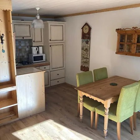 Aristide Briand Apartment